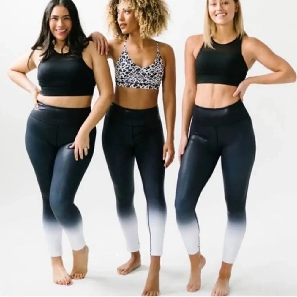 Zyia Black Metallic Ombré Light Tight High Rise Crop Legging White Liquid 14/16